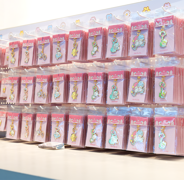 Pink Hotel グッズ